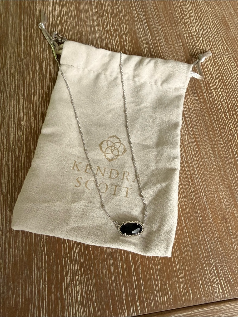 NWOT Kendra Scott Elisa necklace black pendant silver chain, OS